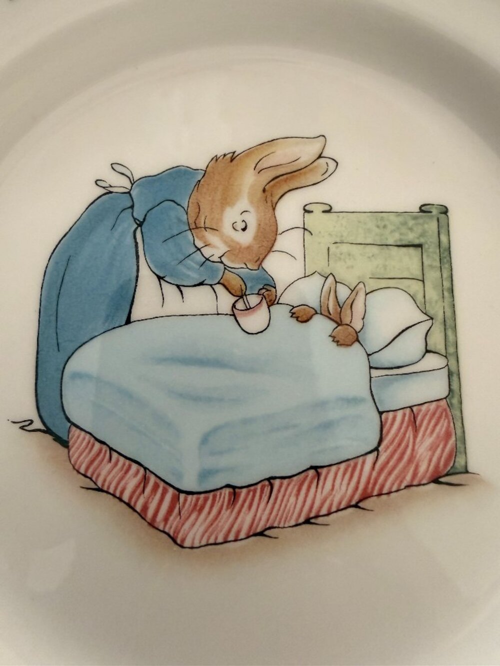 Wedgewood Peter Rabbit Plate - EUC - Picture 2 of 4